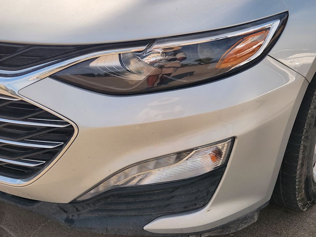 Thumbnail: 2022 Chevrolet Malibu - 11