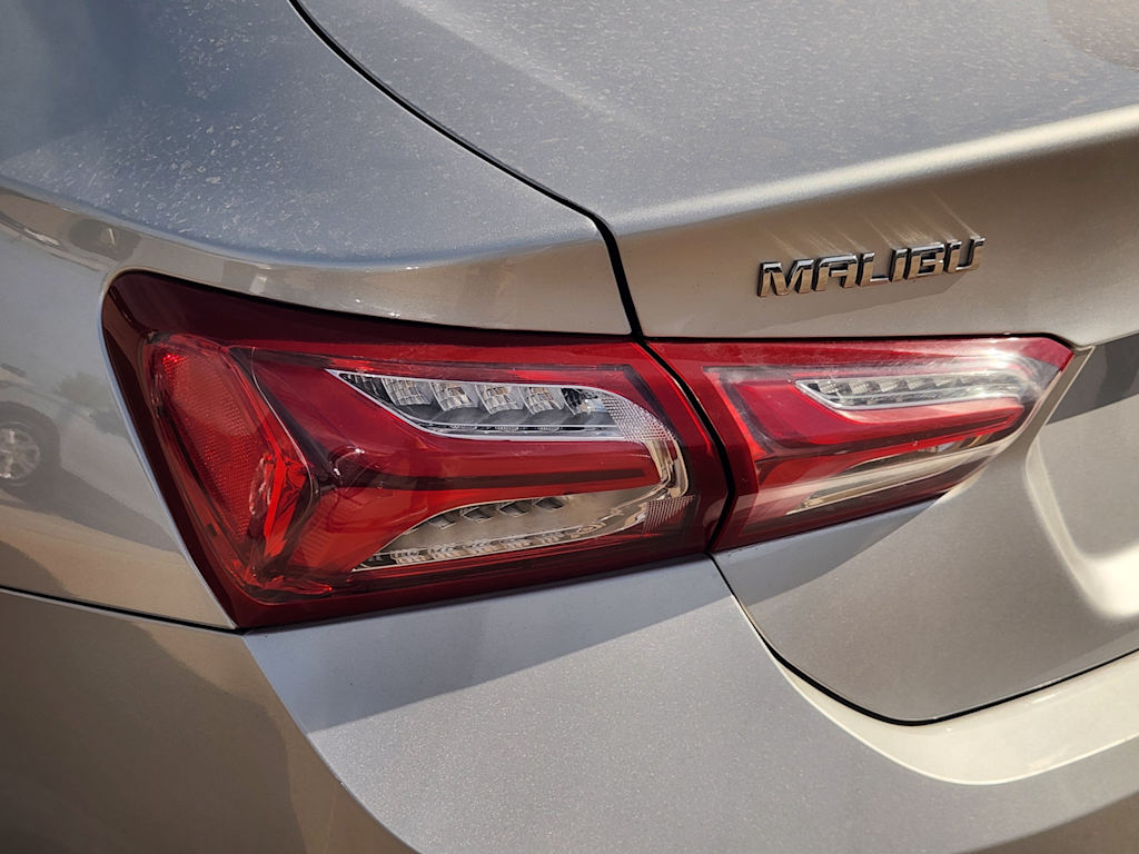 Thumbnail: 2022 Chevrolet Malibu - 12