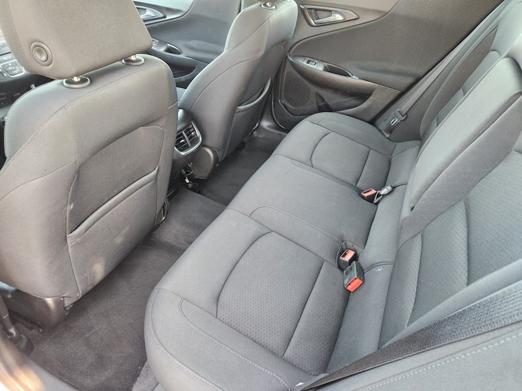 Thumbnail: 2016 Chevrolet Malibu - 13