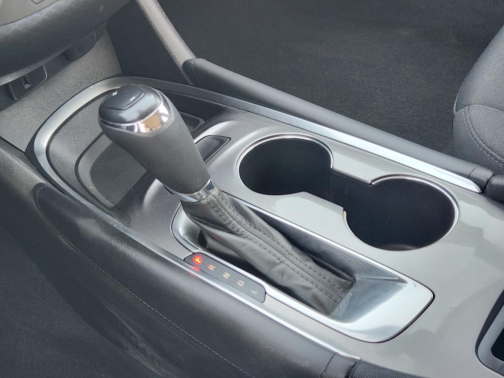 Thumbnail: 2016 Chevrolet Malibu - 16