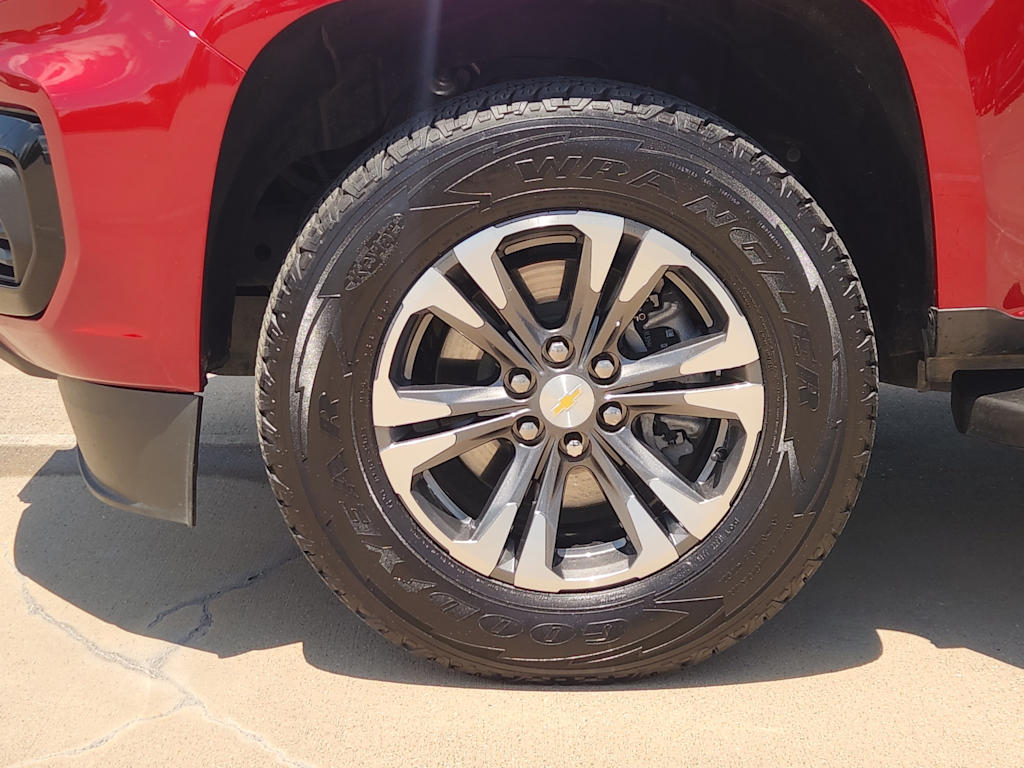 Thumbnail: 2021 Chevrolet Colorado - 21