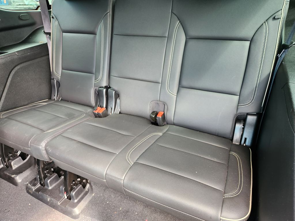 2024 GMC Yukon SLT 32