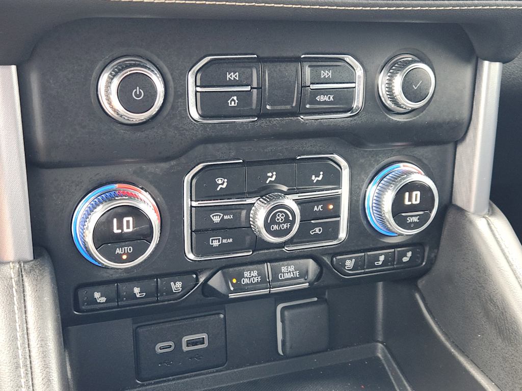 2024 GMC Yukon SLT 25