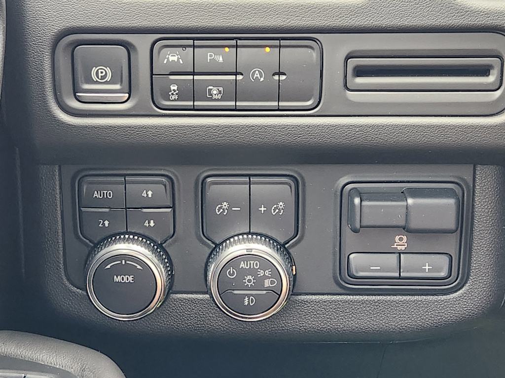 2024 GMC Yukon SLT 26