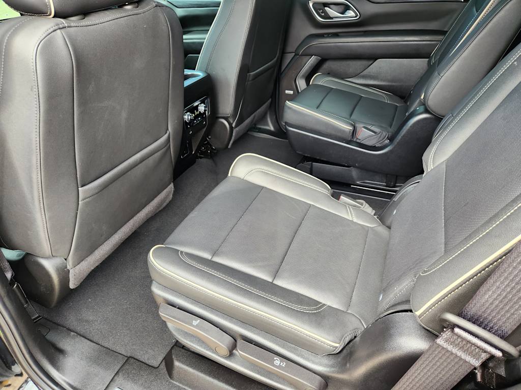 2024 GMC Yukon SLT 12