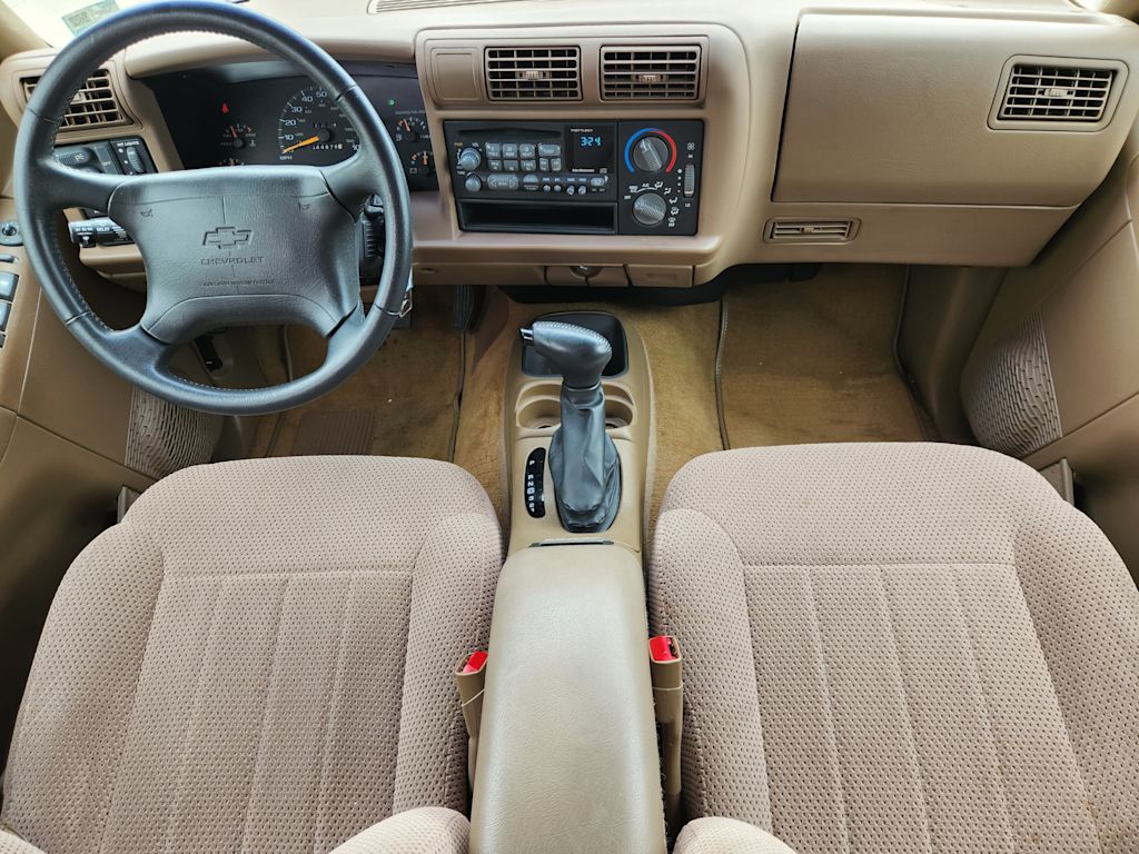 Thumbnail: 1997 Chevrolet Blazer - 9
