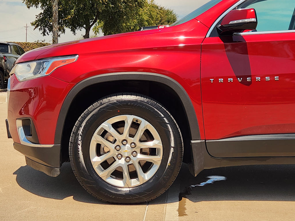 Thumbnail: 2018 Chevrolet Traverse - 8