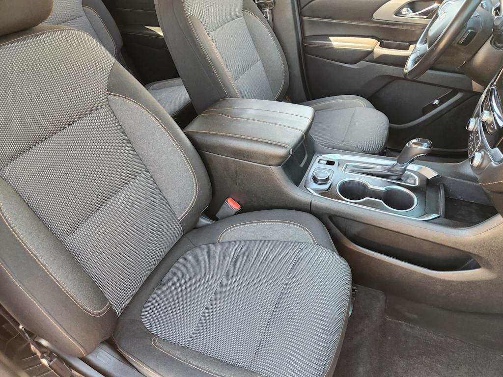 Thumbnail: 2018 Chevrolet Traverse - 22
