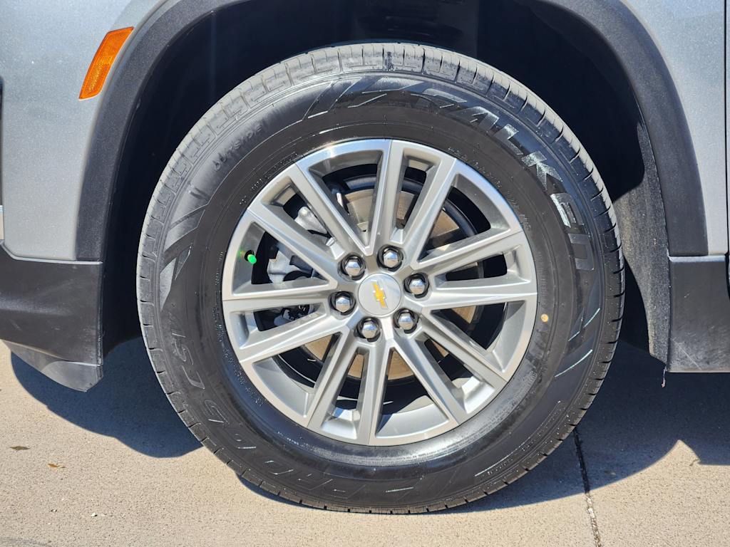 Thumbnail: 2023 Chevrolet Traverse - 23