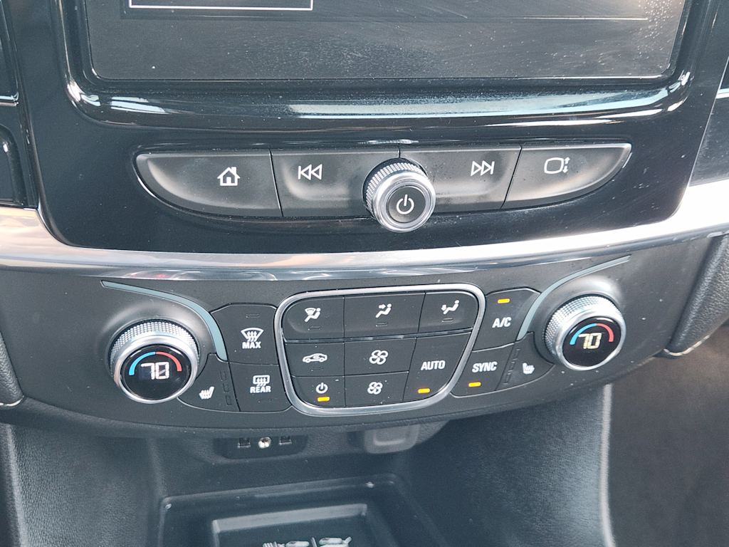 Thumbnail: 2023 Chevrolet Traverse - 27