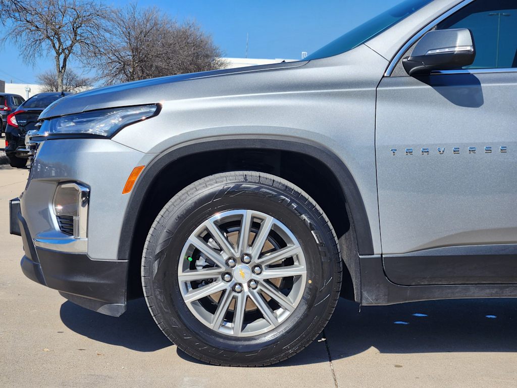 Thumbnail: 2023 Chevrolet Traverse - 8