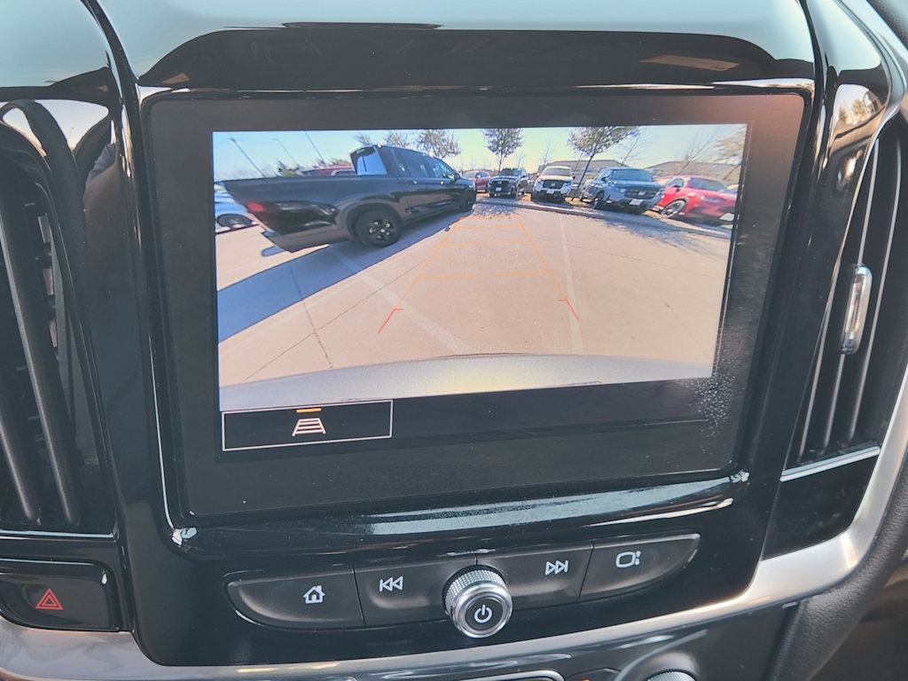 Thumbnail: 2023 Chevrolet Traverse - 26