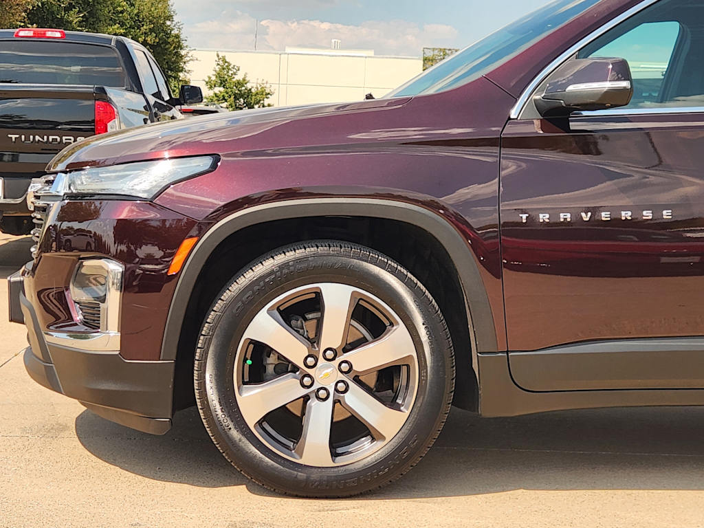 Thumbnail: 2023 Chevrolet Traverse - 8