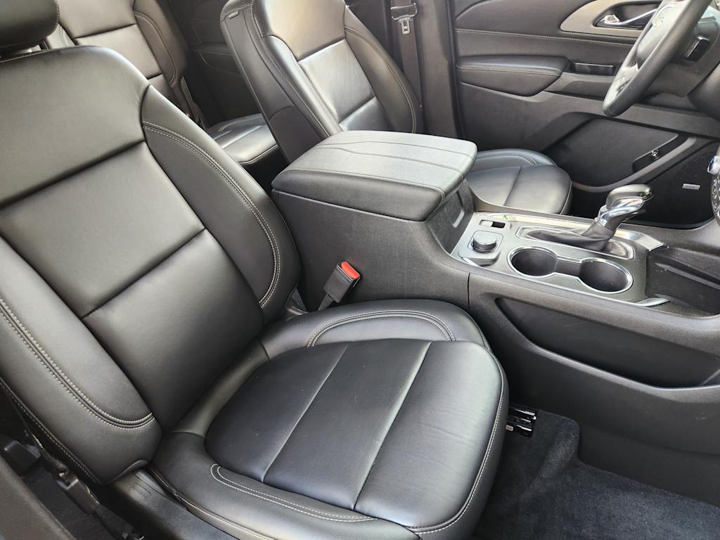 Thumbnail: 2023 Chevrolet Traverse - 12