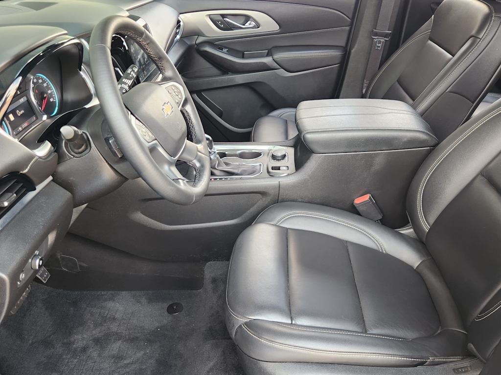 Thumbnail: 2023 Chevrolet Traverse - 11