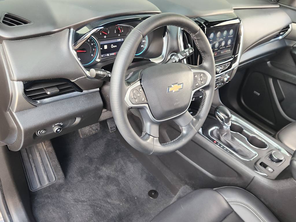 Thumbnail: 2023 Chevrolet Traverse - 2