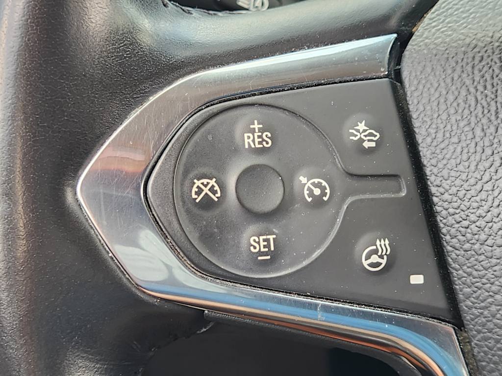 Thumbnail: 2021 Chevrolet Traverse - 32