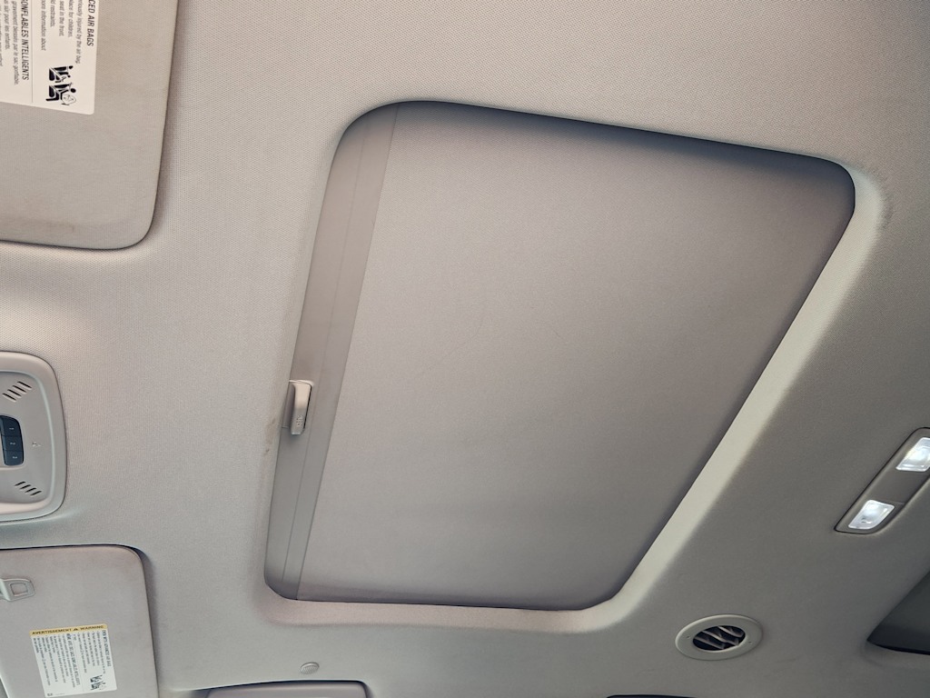 Thumbnail: 2020 Chevrolet Traverse - 32