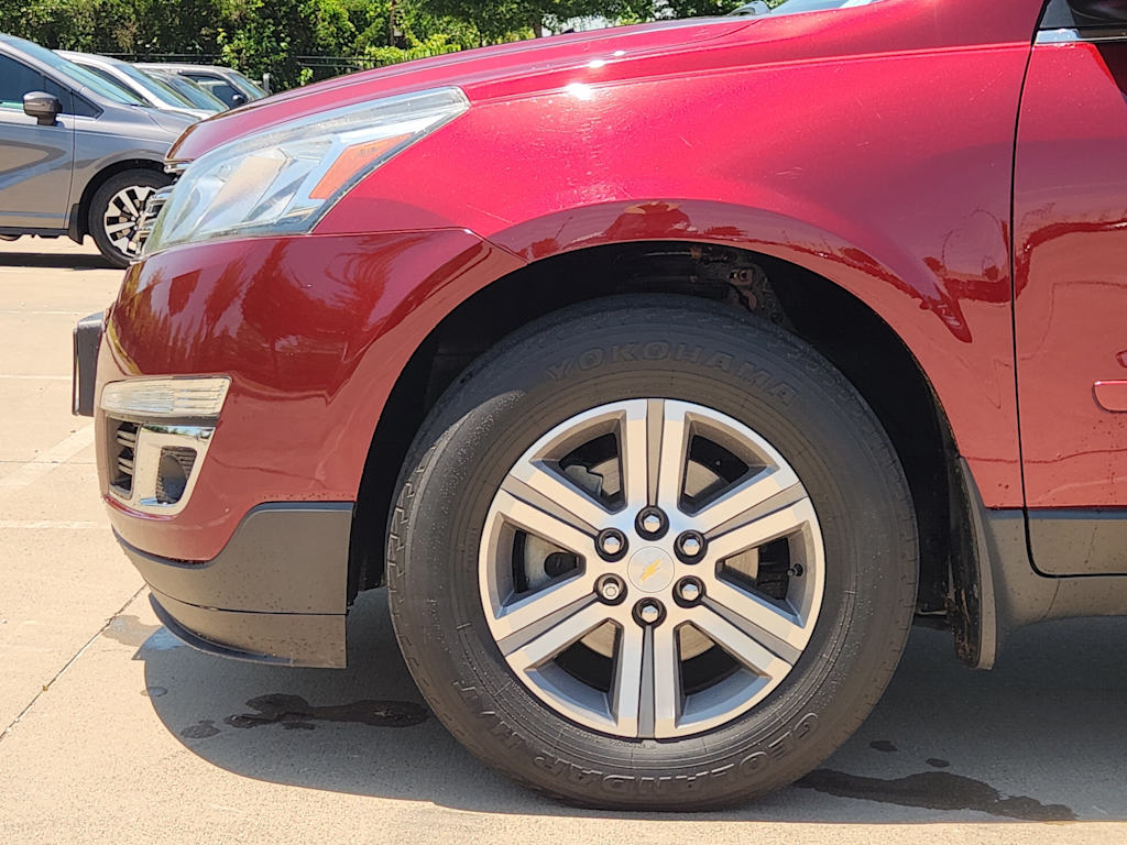 Thumbnail: 2015 Chevrolet Traverse - 8