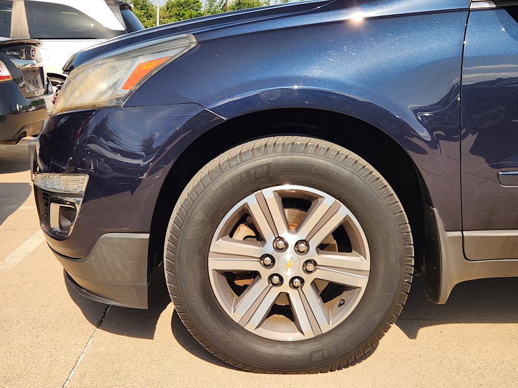 Thumbnail: 2017 Chevrolet Traverse - 9