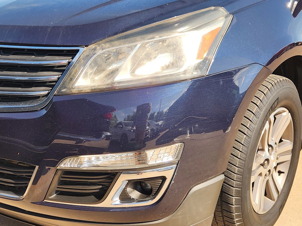 Thumbnail: 2017 Chevrolet Traverse - 10