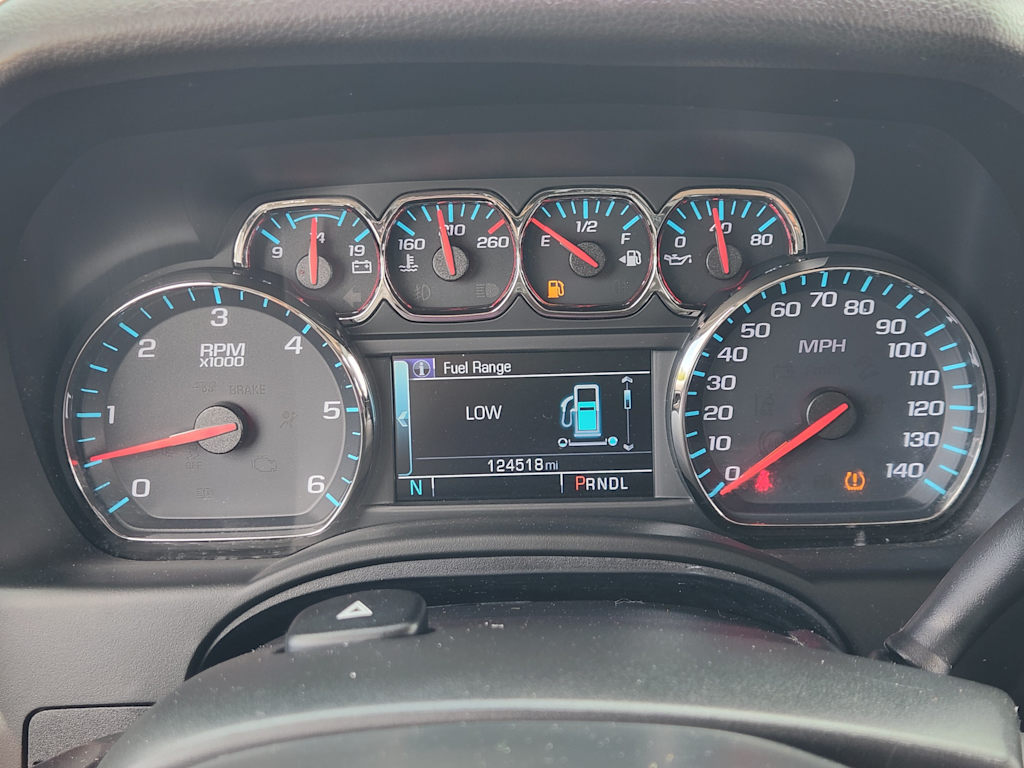 Thumbnail: 2019 Chevrolet Tahoe - 17