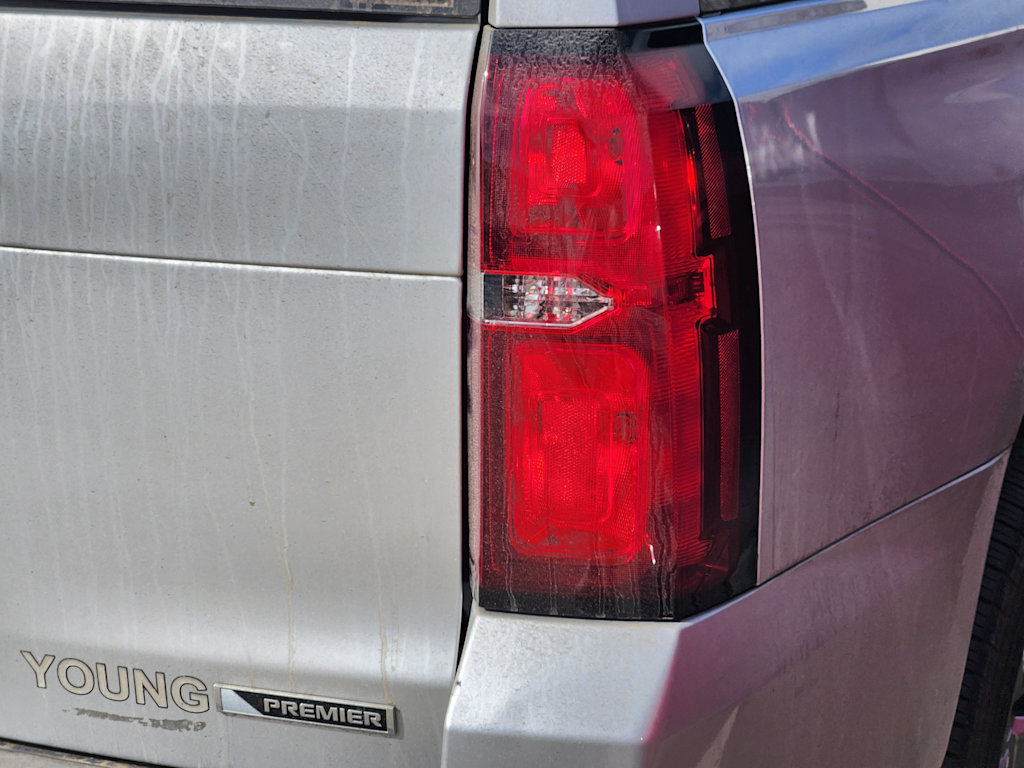 Thumbnail: 2018 Chevrolet Tahoe - 12