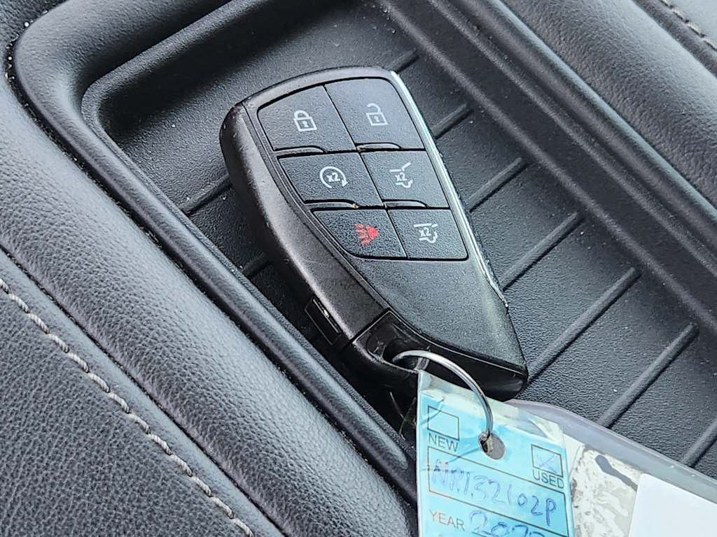 Thumbnail: 2022 Chevrolet Tahoe - 18