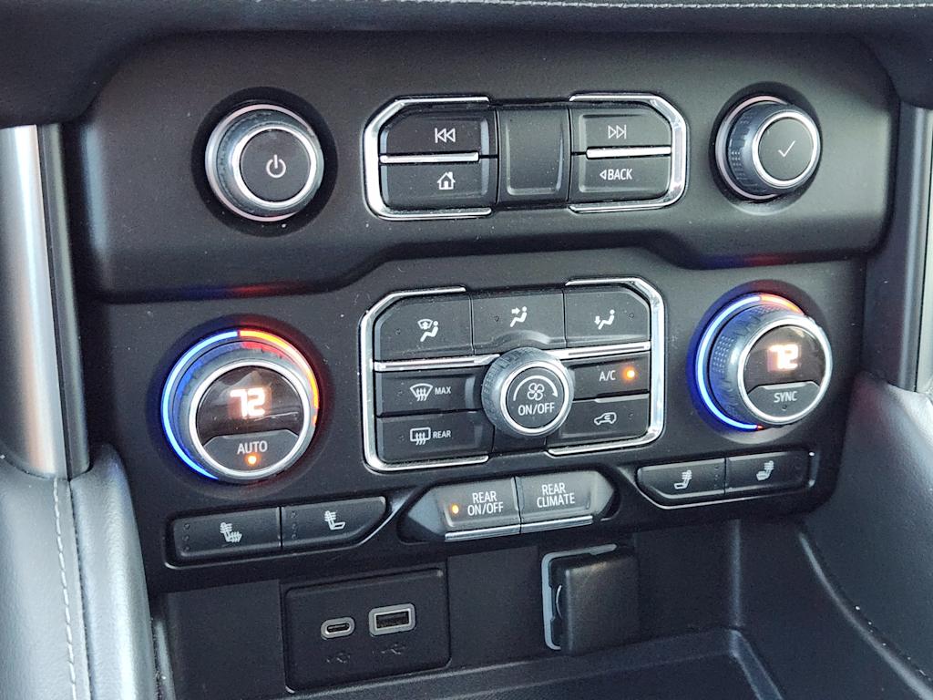 Thumbnail: 2022 Chevrolet Tahoe - 26