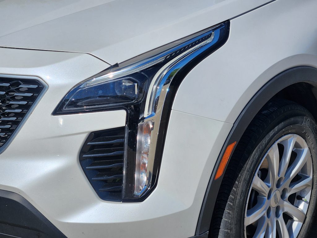 Thumbnail: 2022 Cadillac XT4 - 12