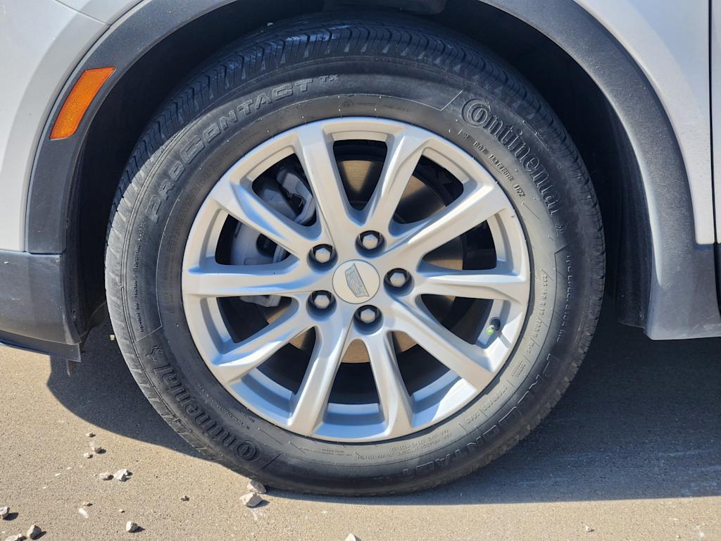 Thumbnail: 2022 Cadillac XT4 - 6