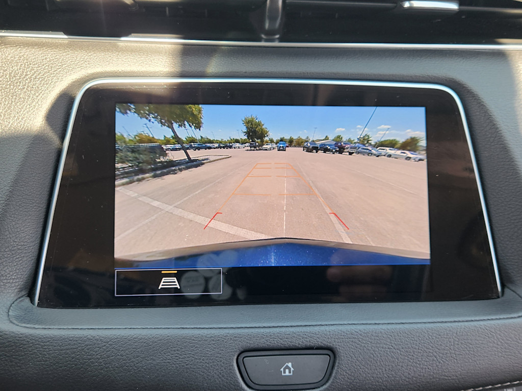 Thumbnail: 2022 Cadillac XT4 - 25
