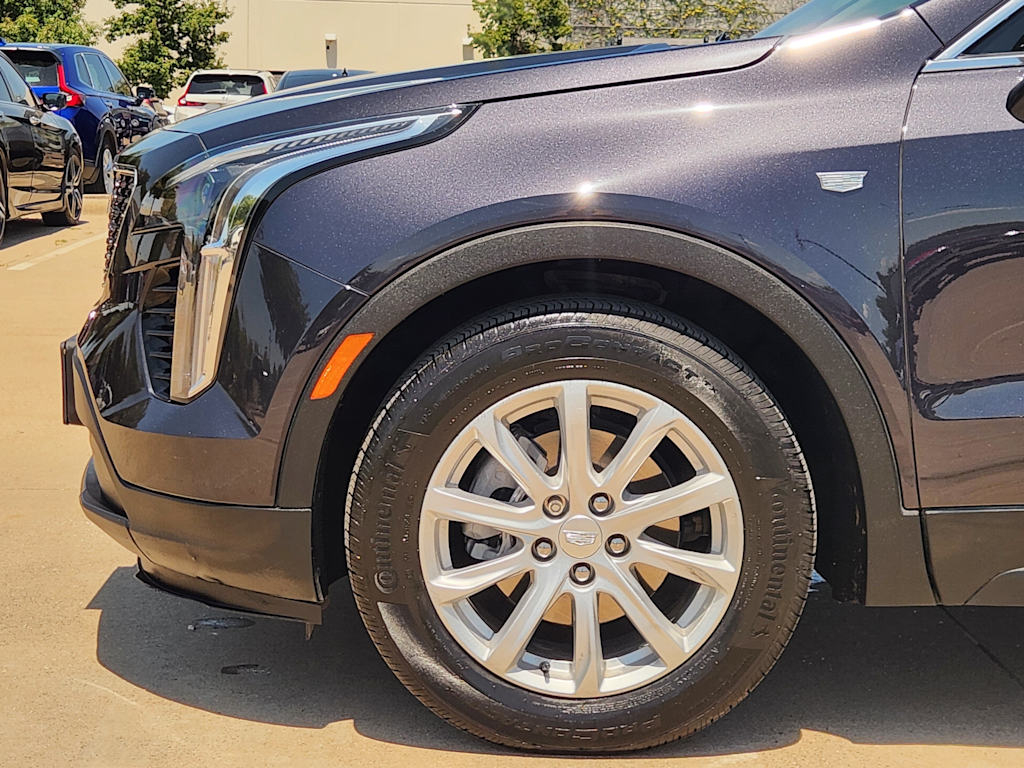 Thumbnail: 2022 Cadillac XT4 - 8