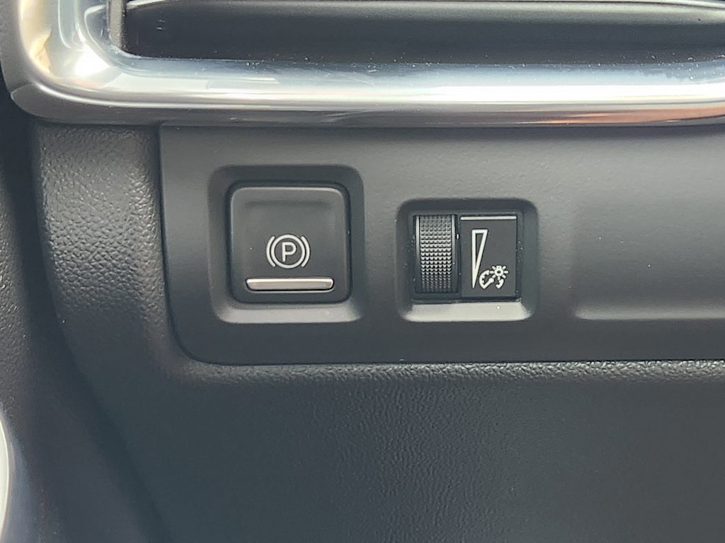 Thumbnail: 2023 Cadillac XT4 - 26