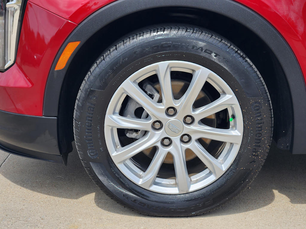 Thumbnail: 2023 Cadillac XT4 - 21