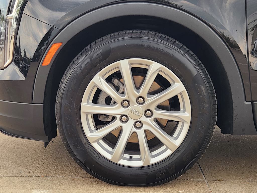 Thumbnail: 2023 Cadillac XT4 - 22