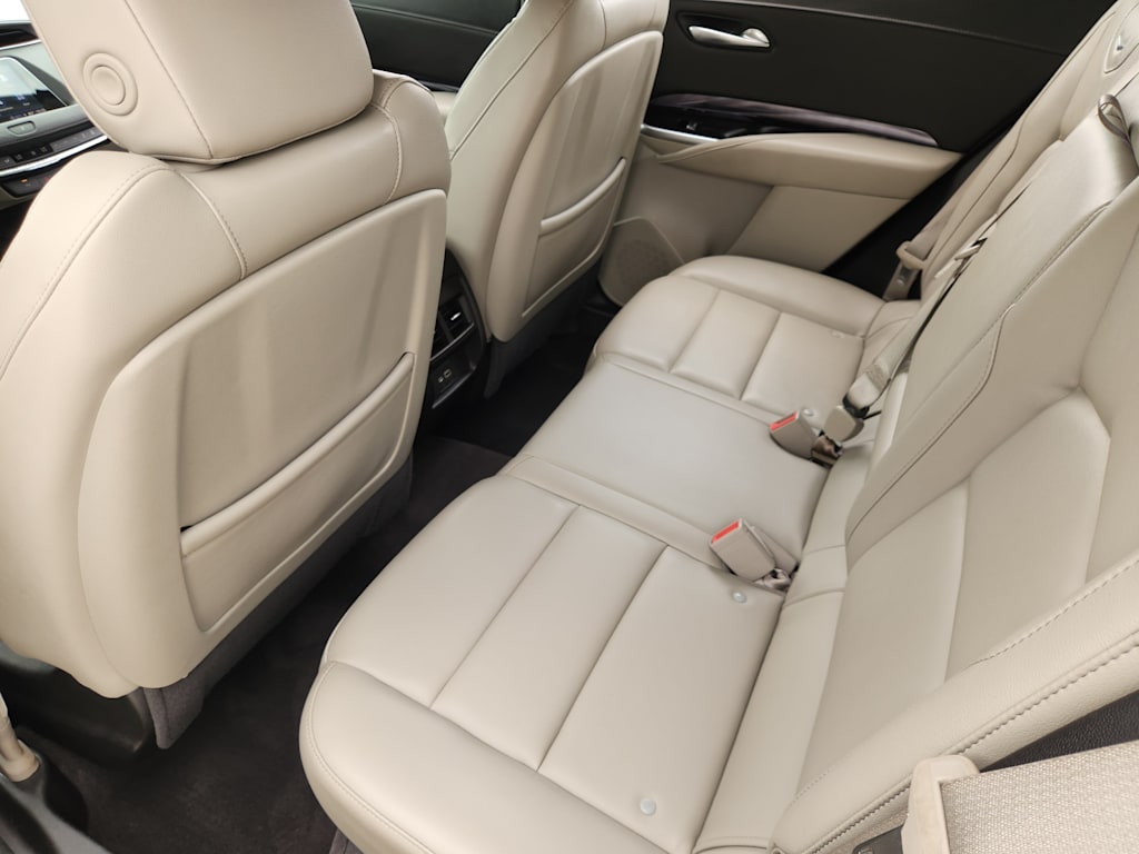 Thumbnail: 2023 Cadillac XT4 - 13