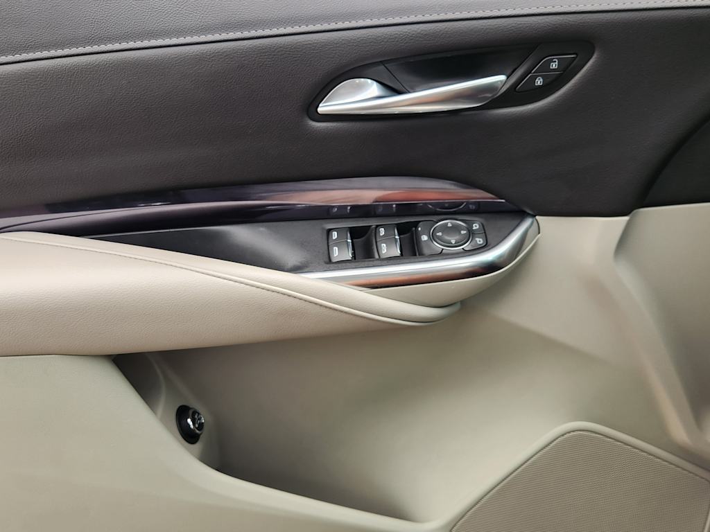 Thumbnail: 2023 Cadillac XT4 - 29