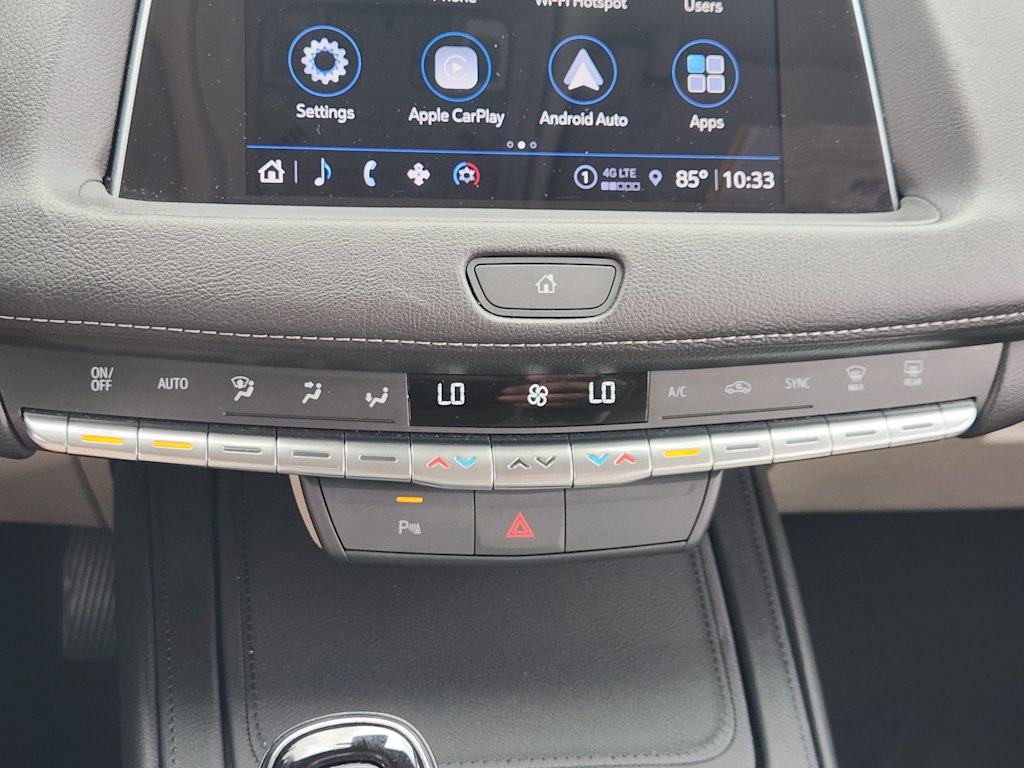 Thumbnail: 2023 Cadillac XT4 - 26