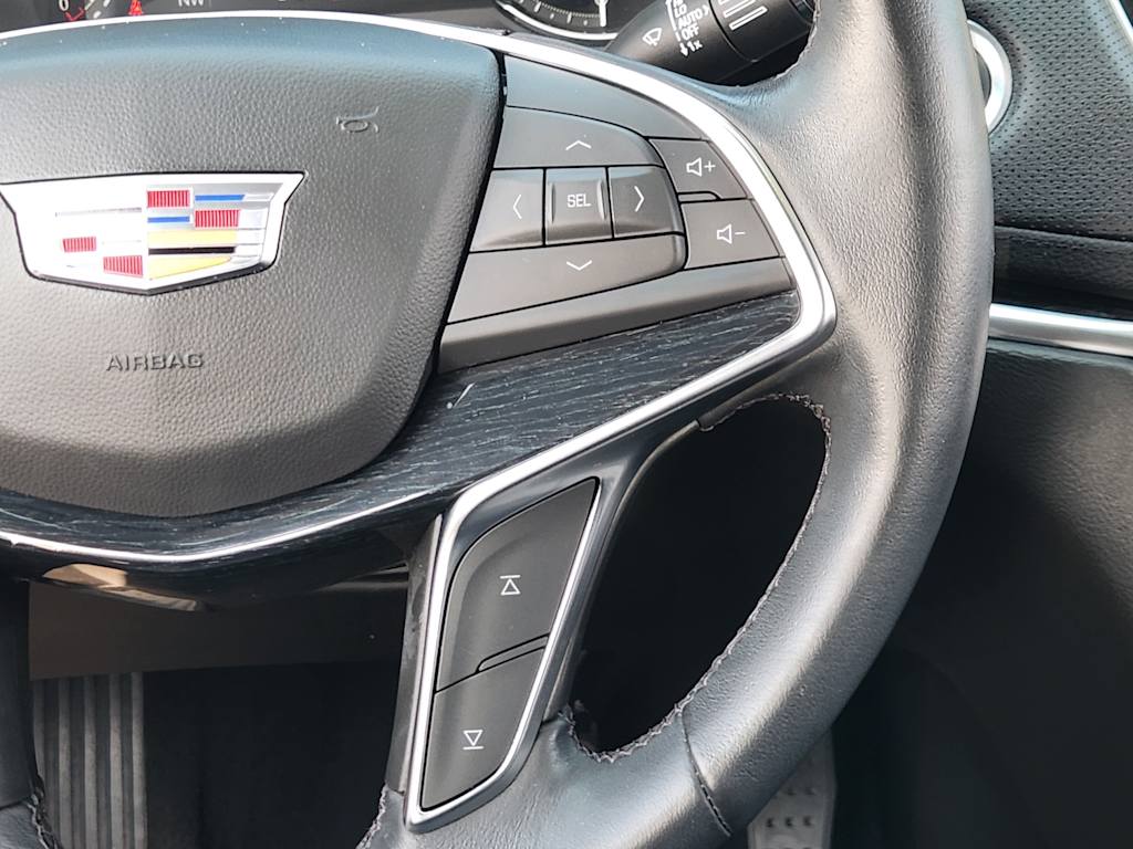 Thumbnail: 2024 Cadillac XT5 - 32