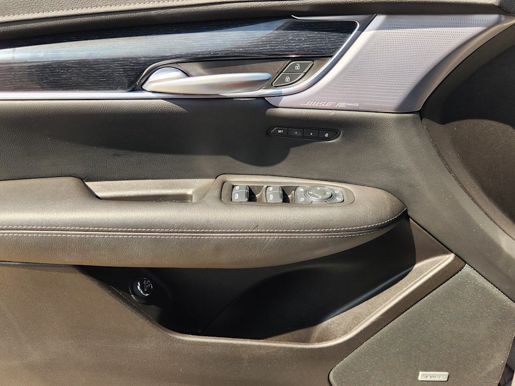 Thumbnail: 2024 Cadillac XT5 - 29