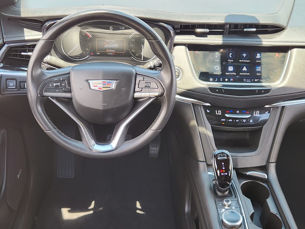 Thumbnail: 2022 Cadillac XT6 - 14
