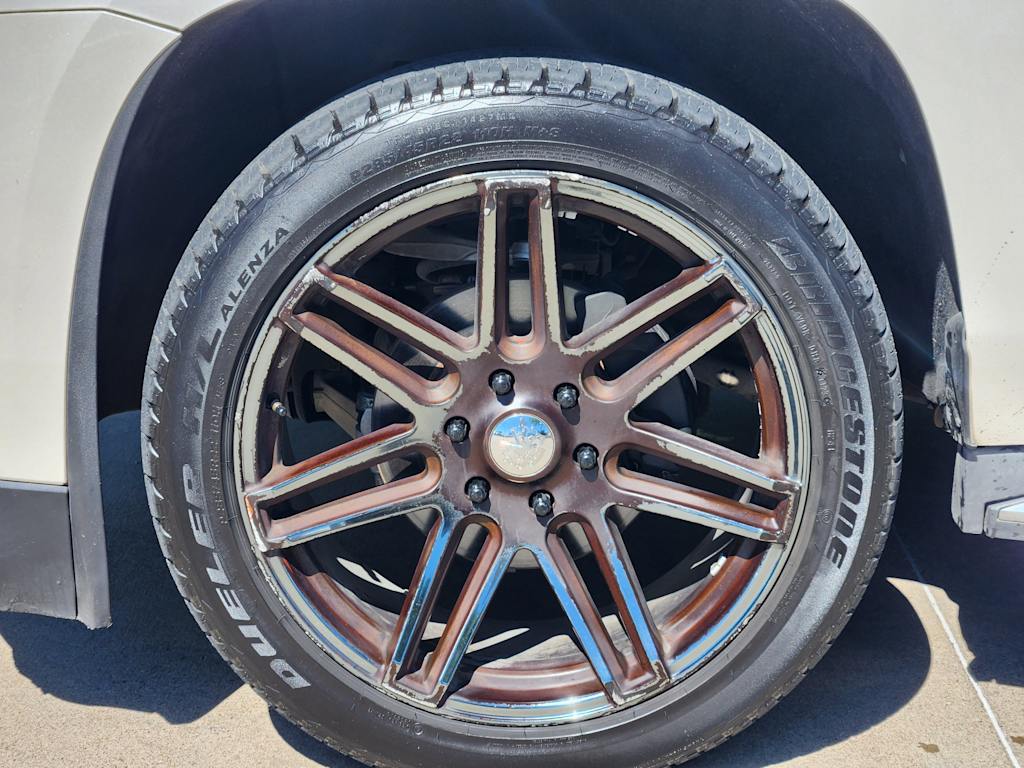 2015 Cadillac Escalade ESV Luxury 23