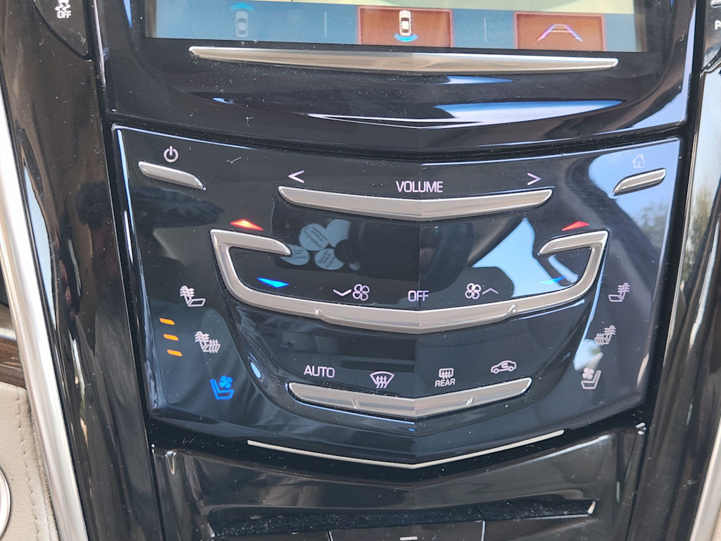 Thumbnail: 2019 Cadillac Escalade - 27