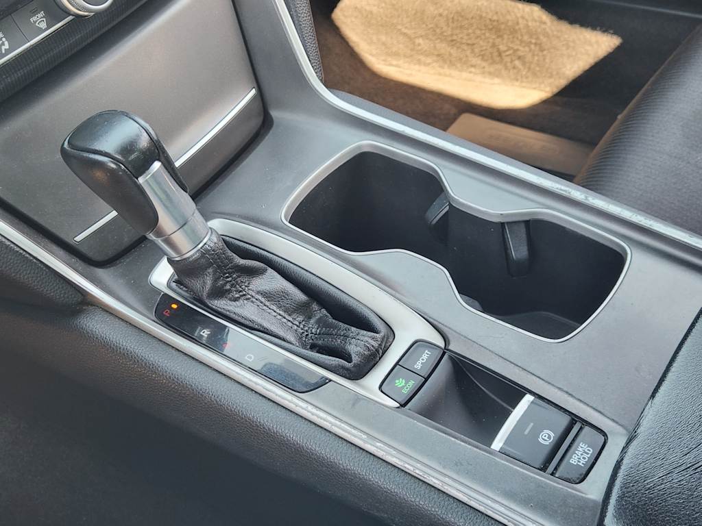 Thumbnail: 2018 Honda Accord - 16