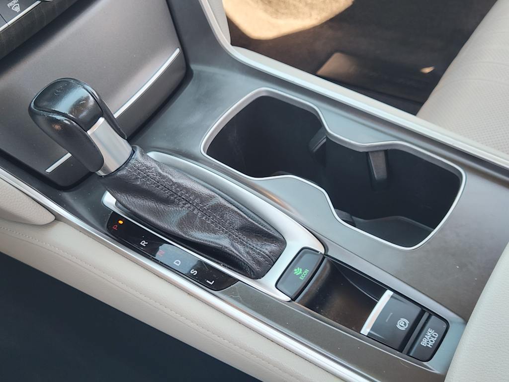 Thumbnail: 2018 Honda Accord - 16
