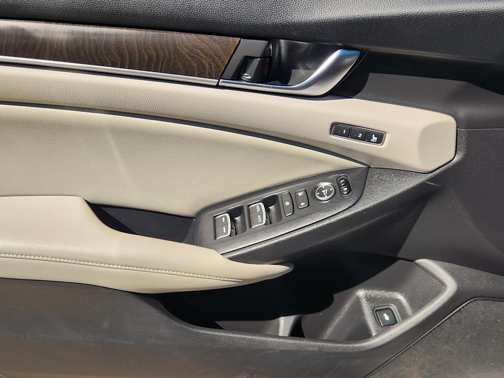 Thumbnail: 2018 Honda Accord - 28