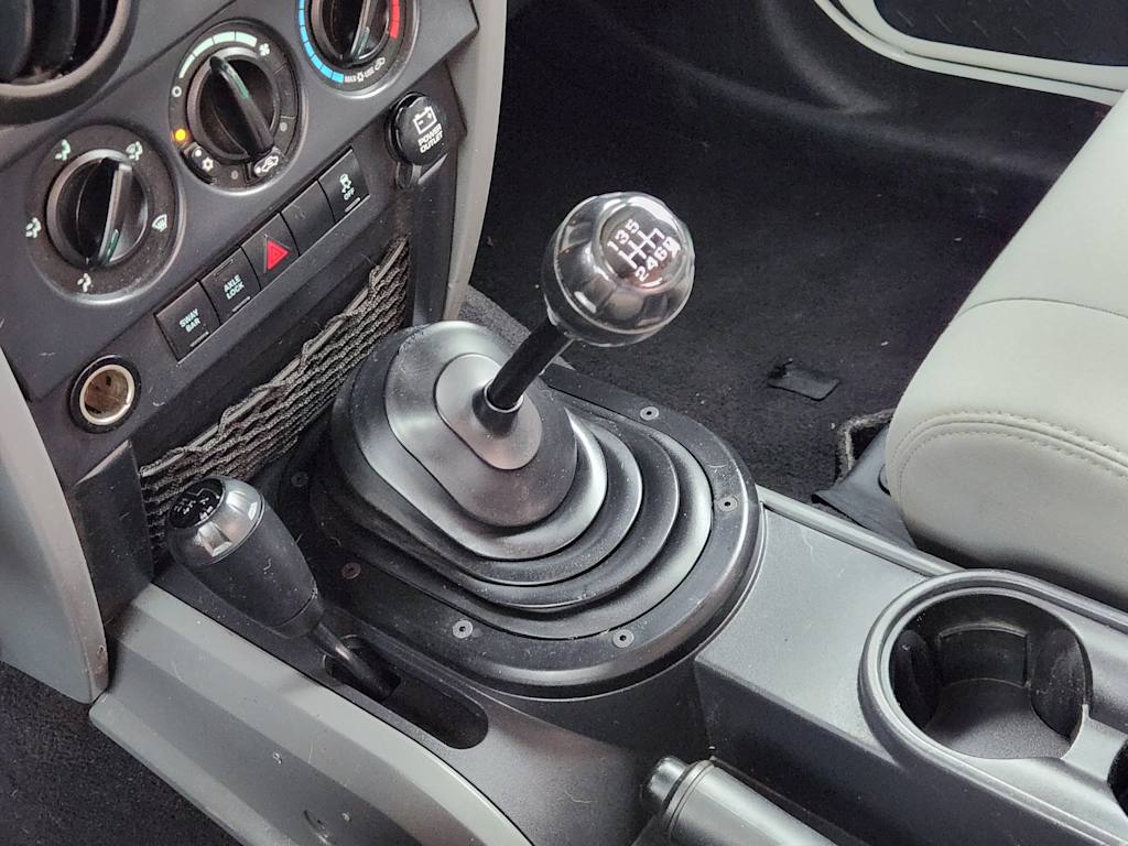 Thumbnail: 2010 Jeep Wrangler - 13