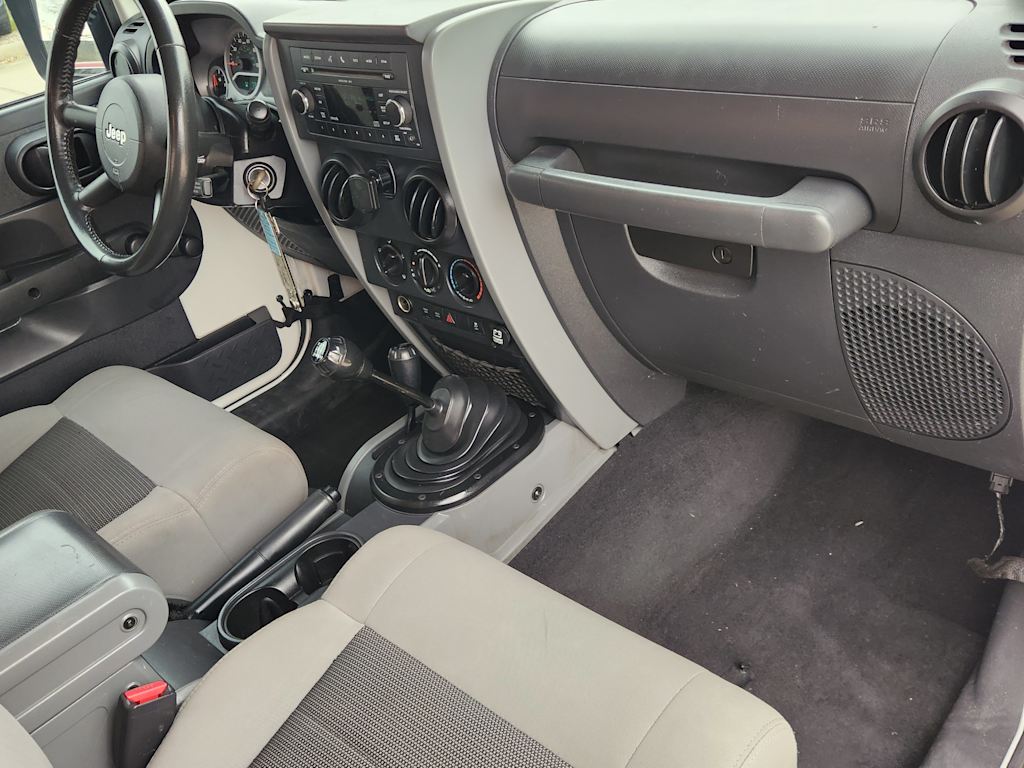 Thumbnail: 2010 Jeep Wrangler - 8