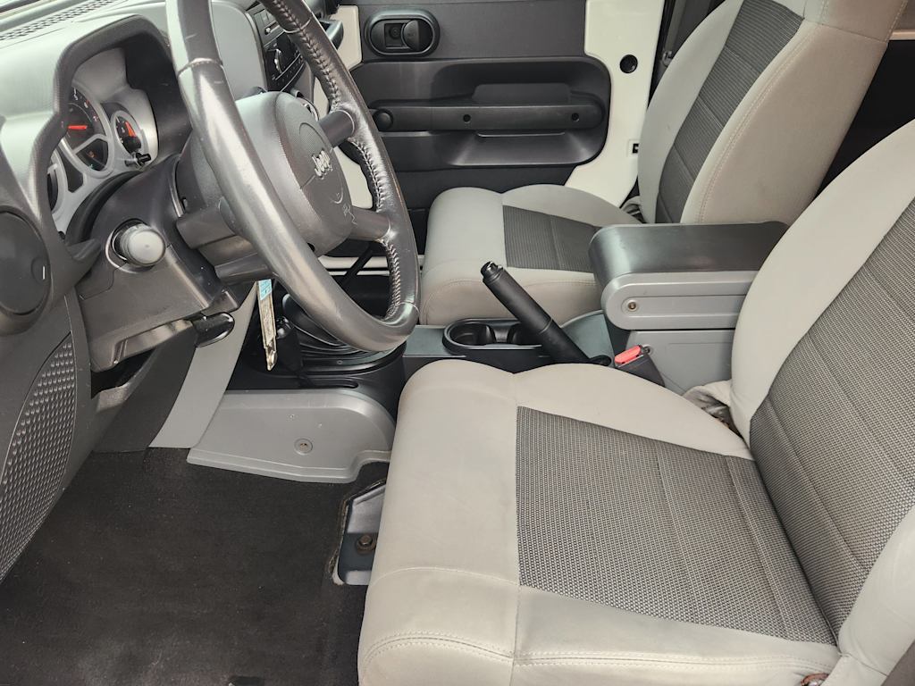 Thumbnail: 2010 Jeep Wrangler - 9